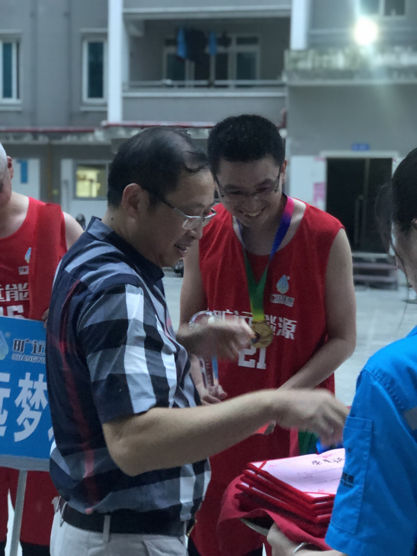 為冠軍辦結(jié)_副本.jpg 為冠軍辦結(jié)_副本.jpg